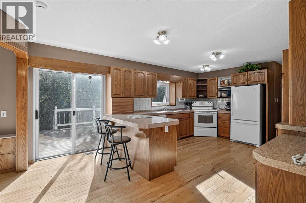 8 Whitney Street Ne Property Photo 12