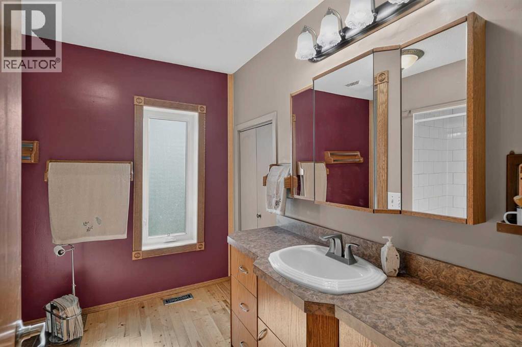8 Whitney Street Ne Property Photo 22