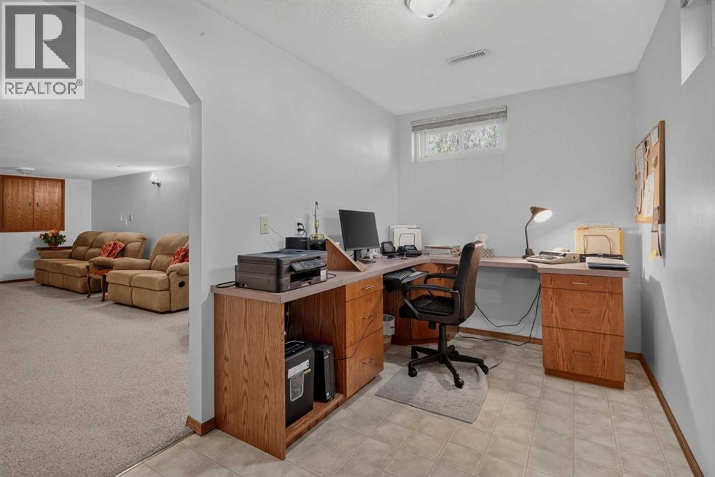8 Whitney Street Ne Property Photo 28