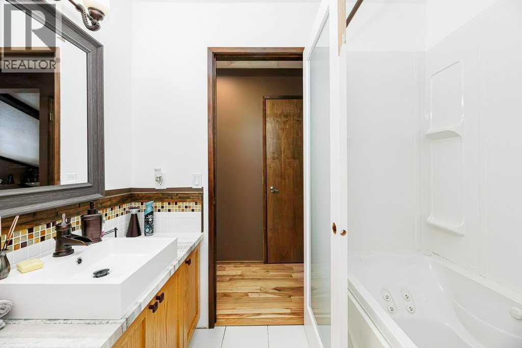 25 Valley Crescent Property Photo 16
