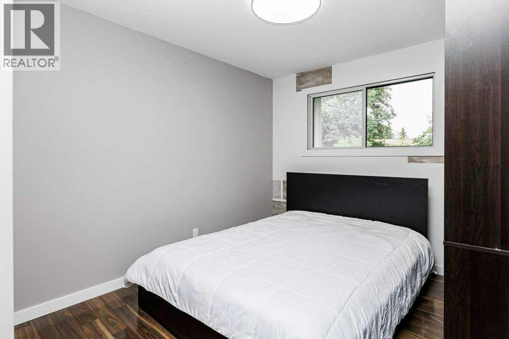 25 Valley Crescent Property Photo 20