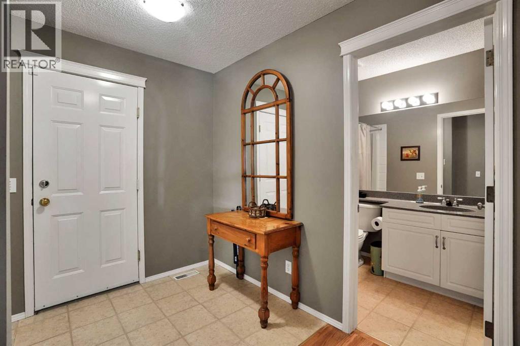95 Citadel Grove Nw Property Photo 12