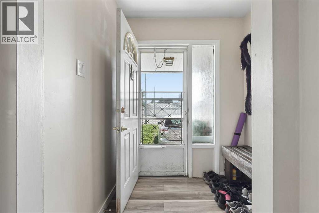 1305 18 Avenue S Property Photo 3