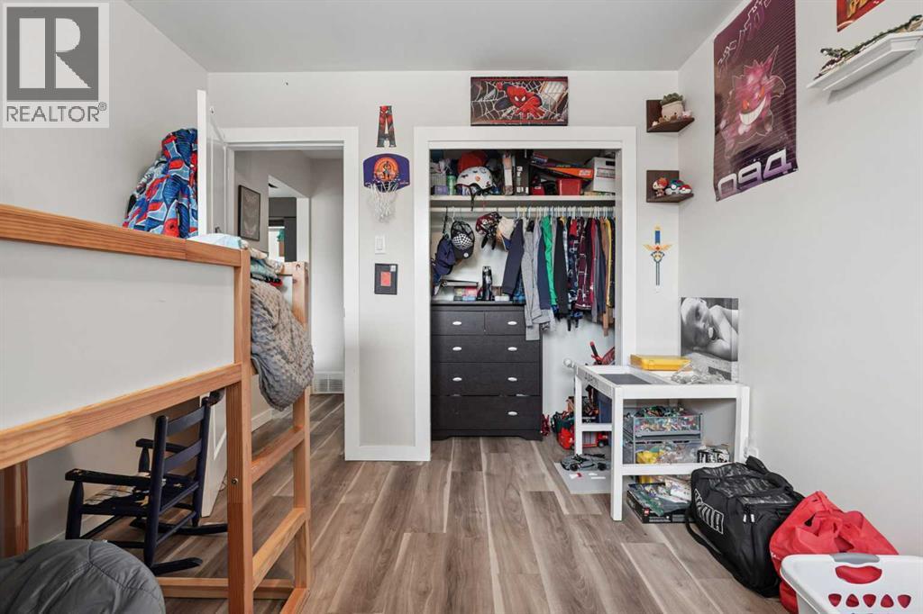 1305 18 Avenue S Property Photo 7