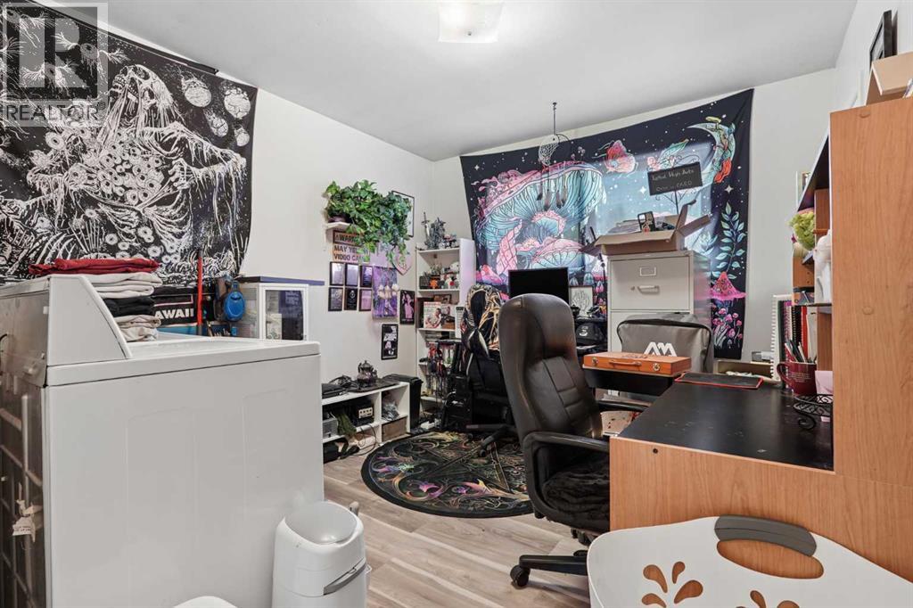 1305 18 Avenue S Property Photo 8
