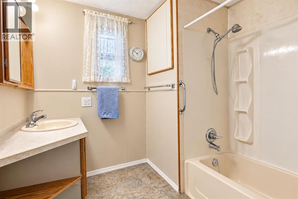 2300 13 Street North Property Photo 11