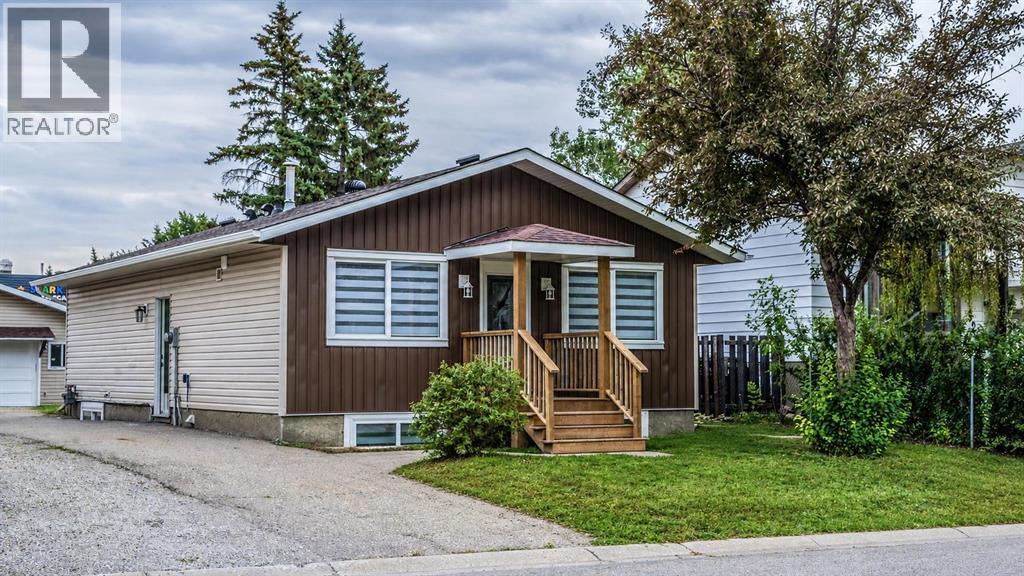 48 Doverglen Crescent Se Property Photo 1