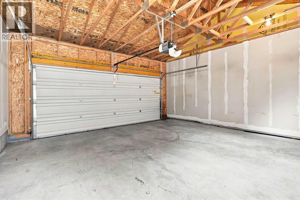 146 Livingston Avenue Ne Property Photo 37