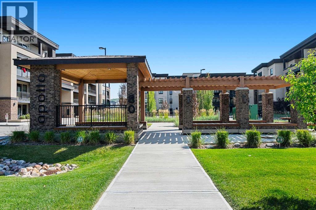 80 Greenbriar Place Northwest Property Photo 1