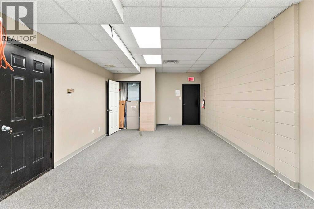 2616 16 Street Northeast Property Photo 11