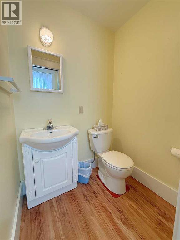 4310 50 Avenue Property Photo 14