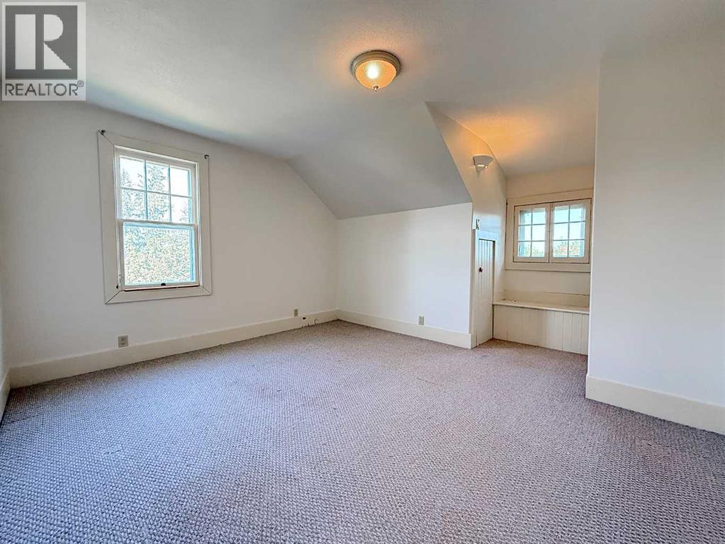 4310 50 Avenue Property Photo 15