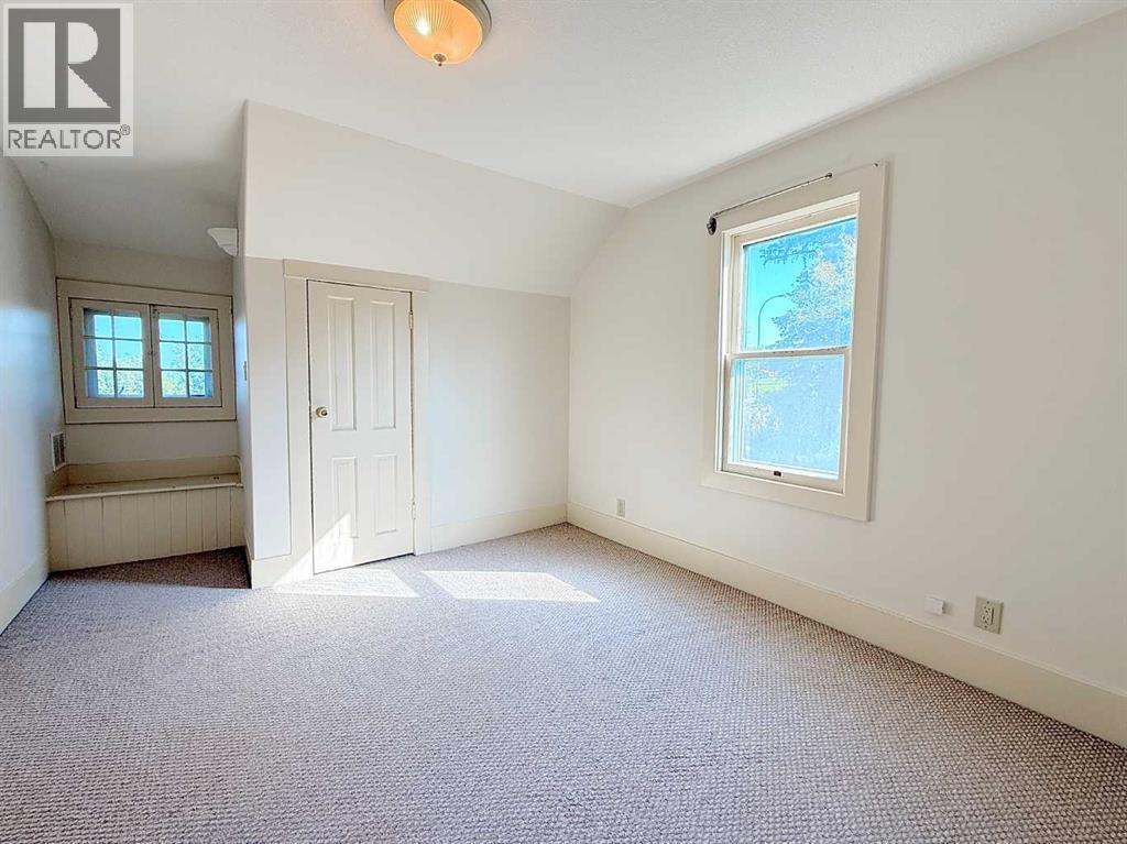 4310 50 Avenue Property Photo 16