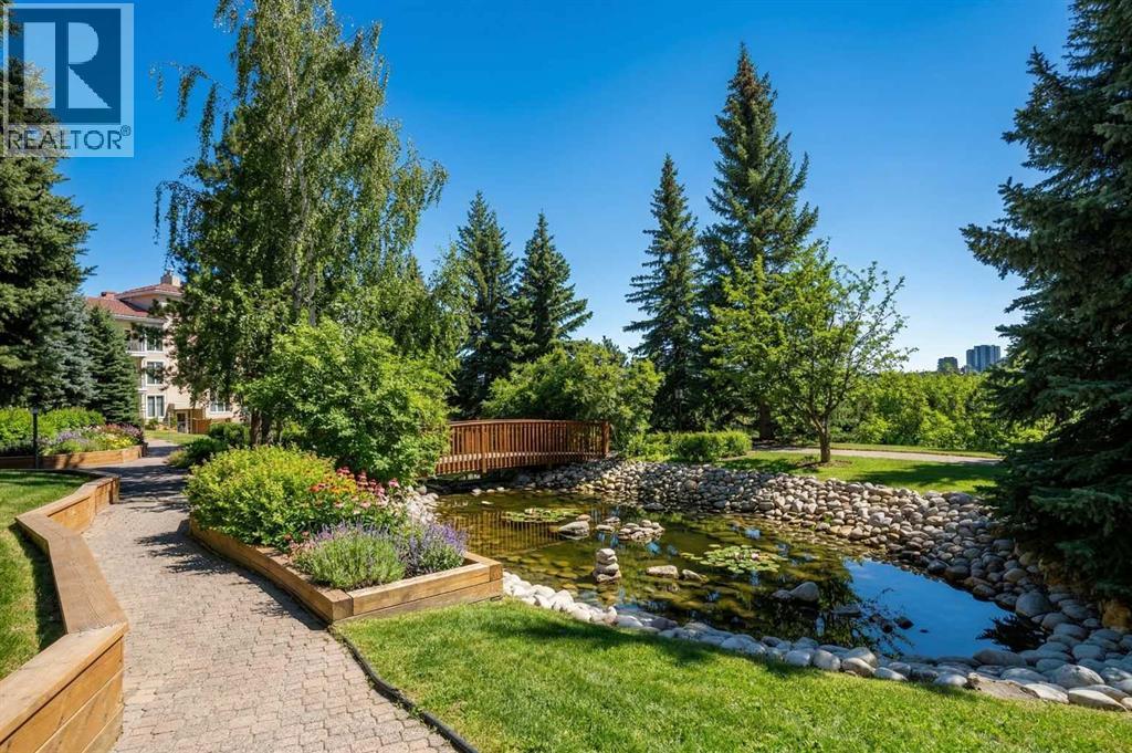 505 Canyon Meadows Drive Southwest