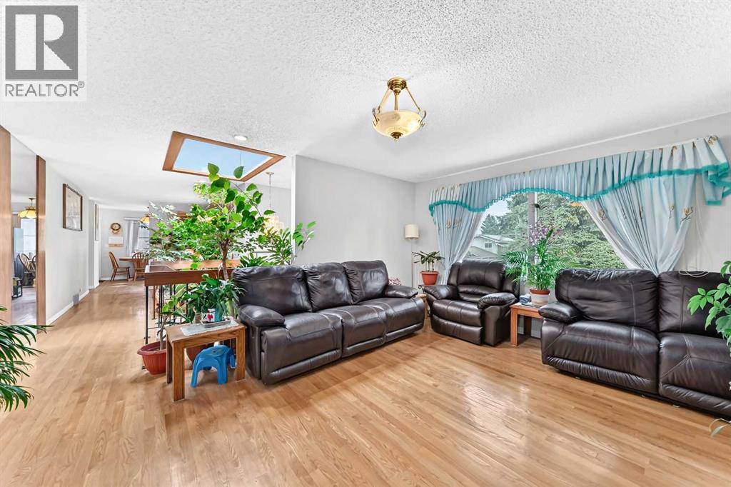3219 Palliser Drive Sw Property Photo 2