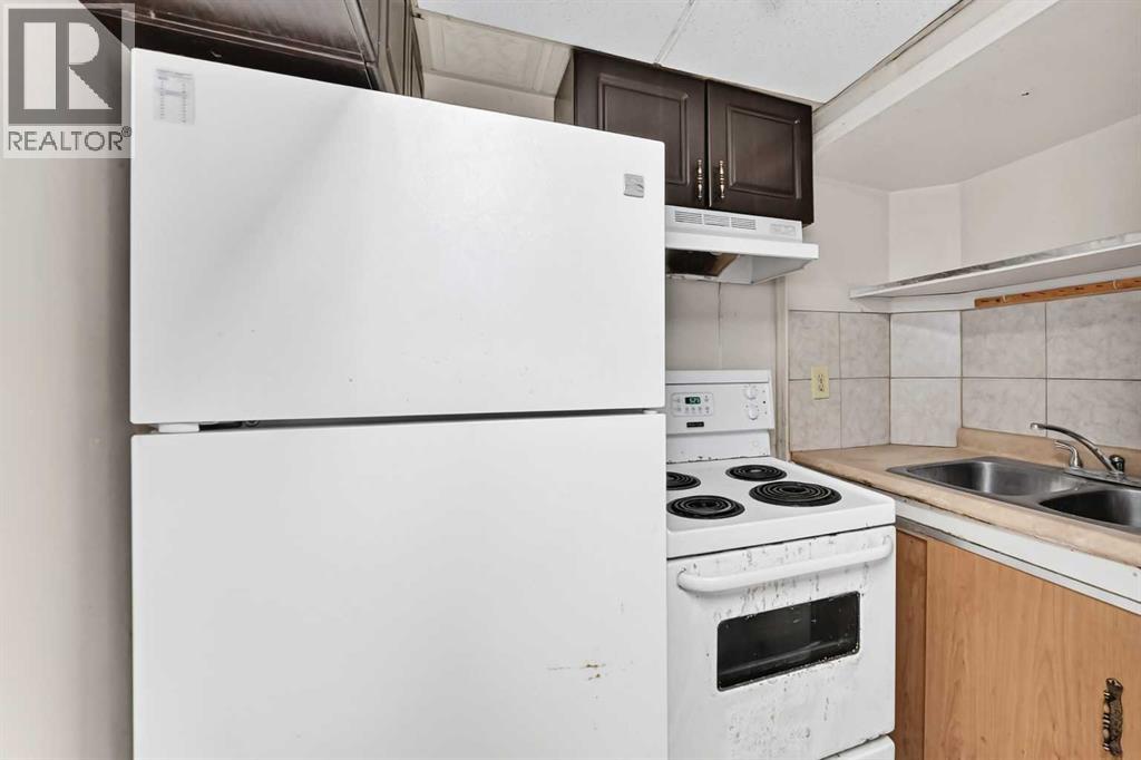 3219 Palliser Drive Sw Property Photo 27