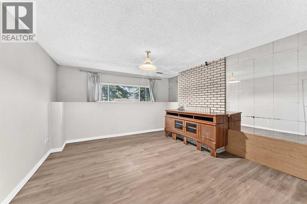 3219 Palliser Drive Sw Property Photo 28