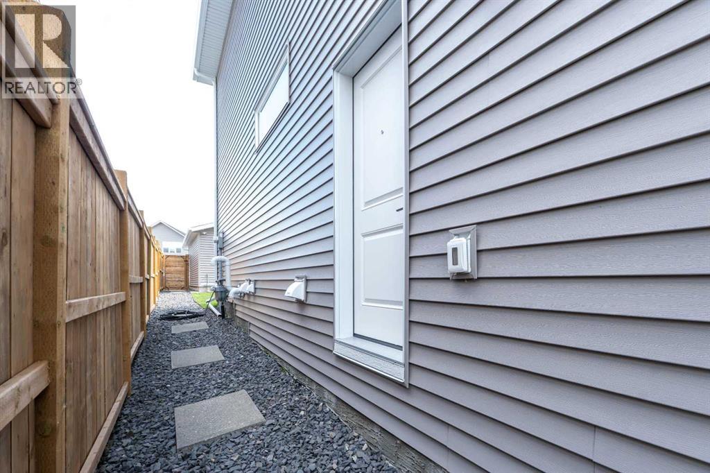 321 Ellen Park Property Photo 29