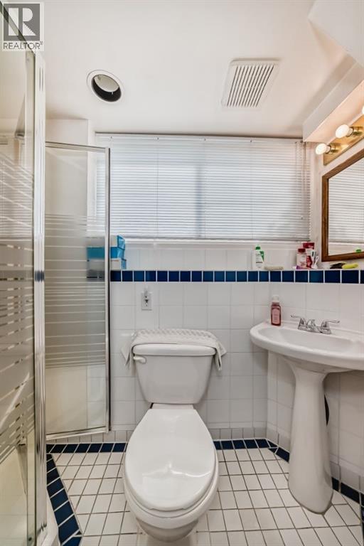 7827 Fairmount Drive Se Property Photo 17