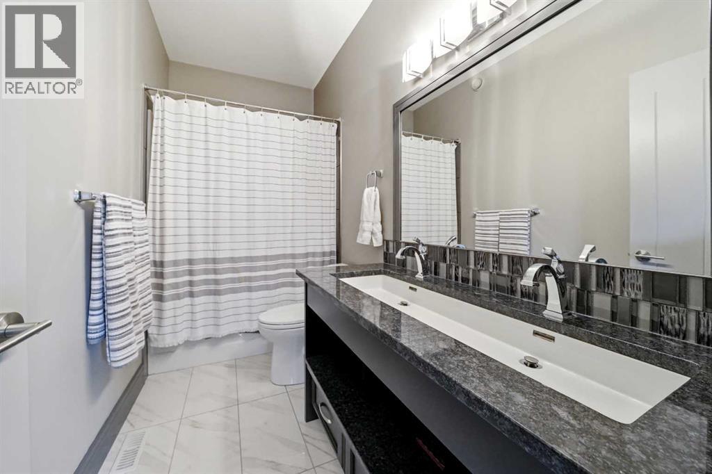 13 Lazaro Close Property Photo 36