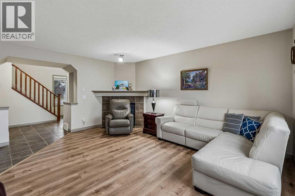 202 Royal Birch Heath Nw Property Photo 11