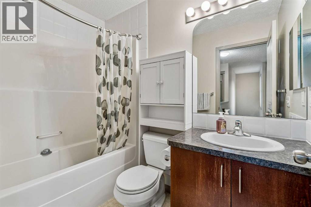 202 Royal Birch Heath Nw Property Photo 18