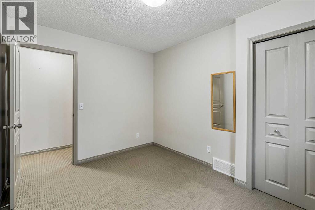 202 Royal Birch Heath Nw Property Photo 22