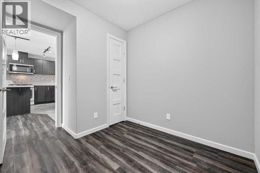 10 Market Boulevard Southeast Property Photo 34