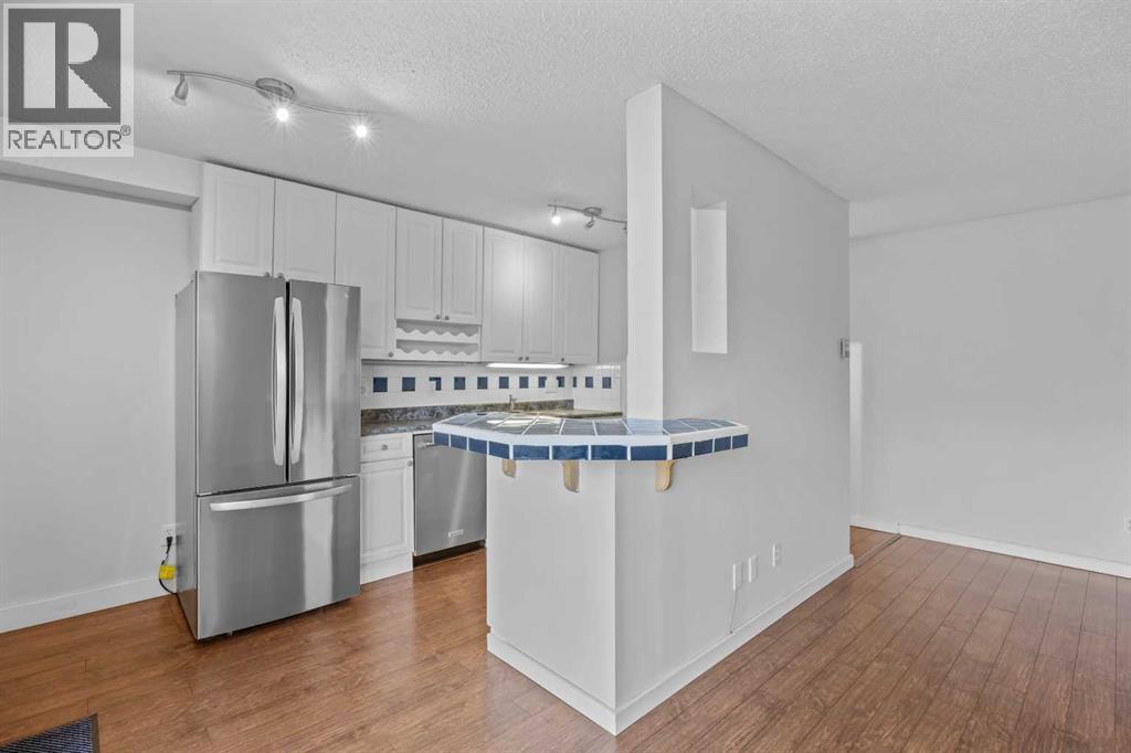 3519 49 Street Northwest Property Photo 6