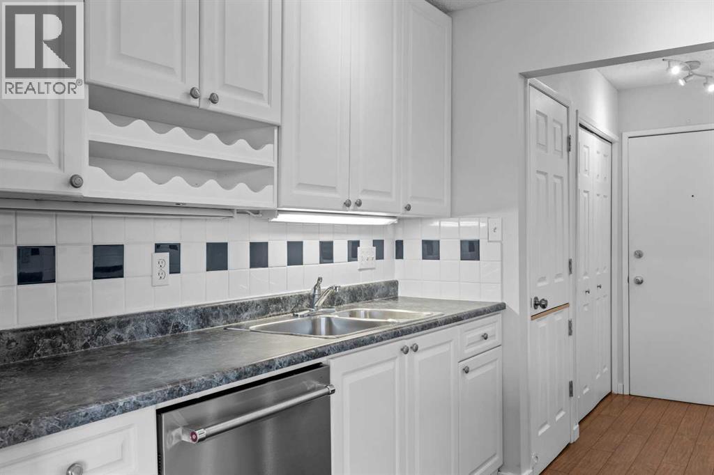 3519 49 Street Northwest Property Photo 8