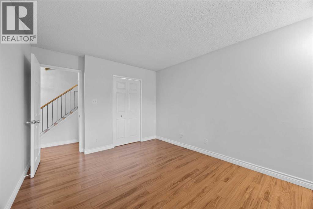3519 49 Street Northwest Property Photo 22