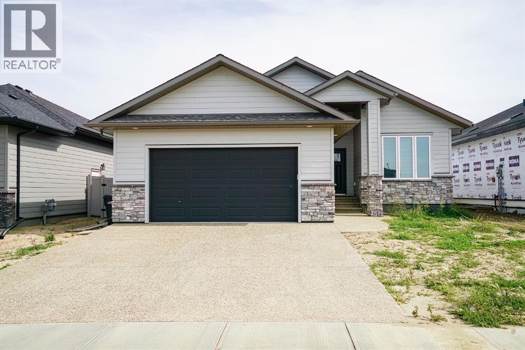 2517 65 Street Property Photo 1