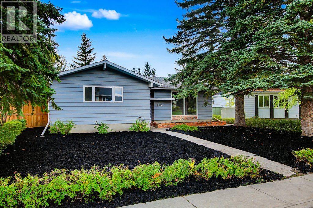 2015 Palliser Drive Sw Property Photo 1
