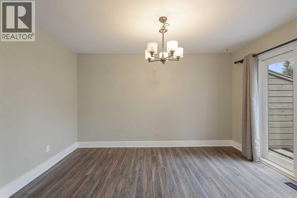 40 Edgemont Estates Road Nw Property Photo 12