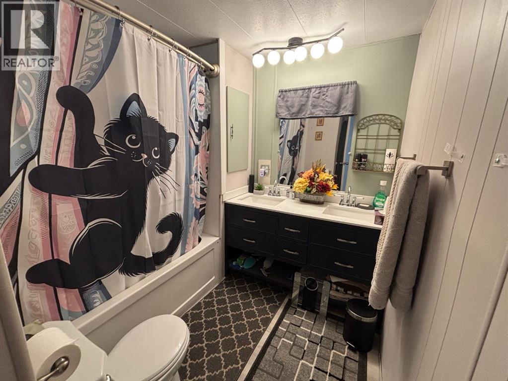 103 Railway Avenue Property Photo 3