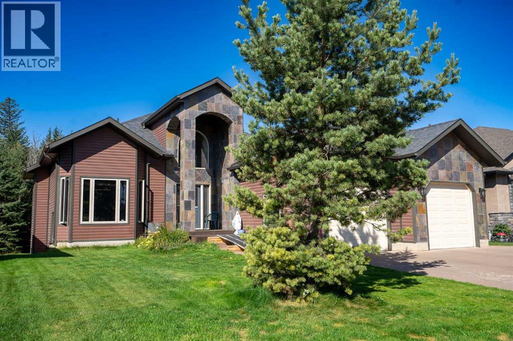 7402 61 Street Property Photo 1