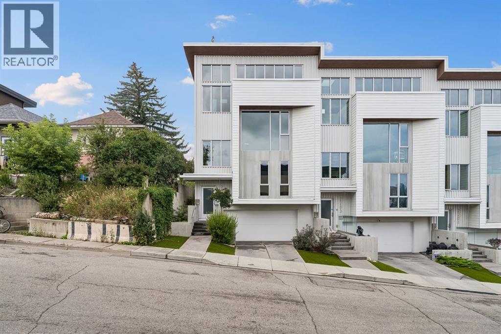 2205 17 Street SW Property Photo 1