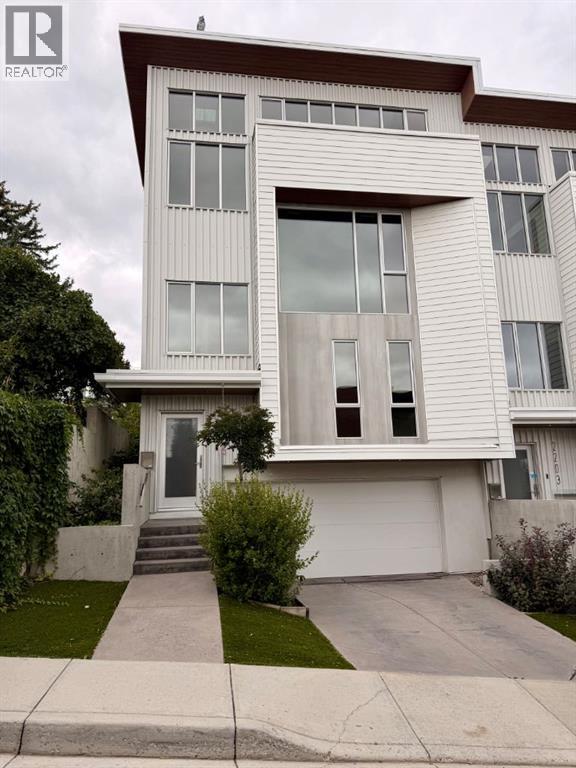 2205 17 Street Sw Property Photo 5