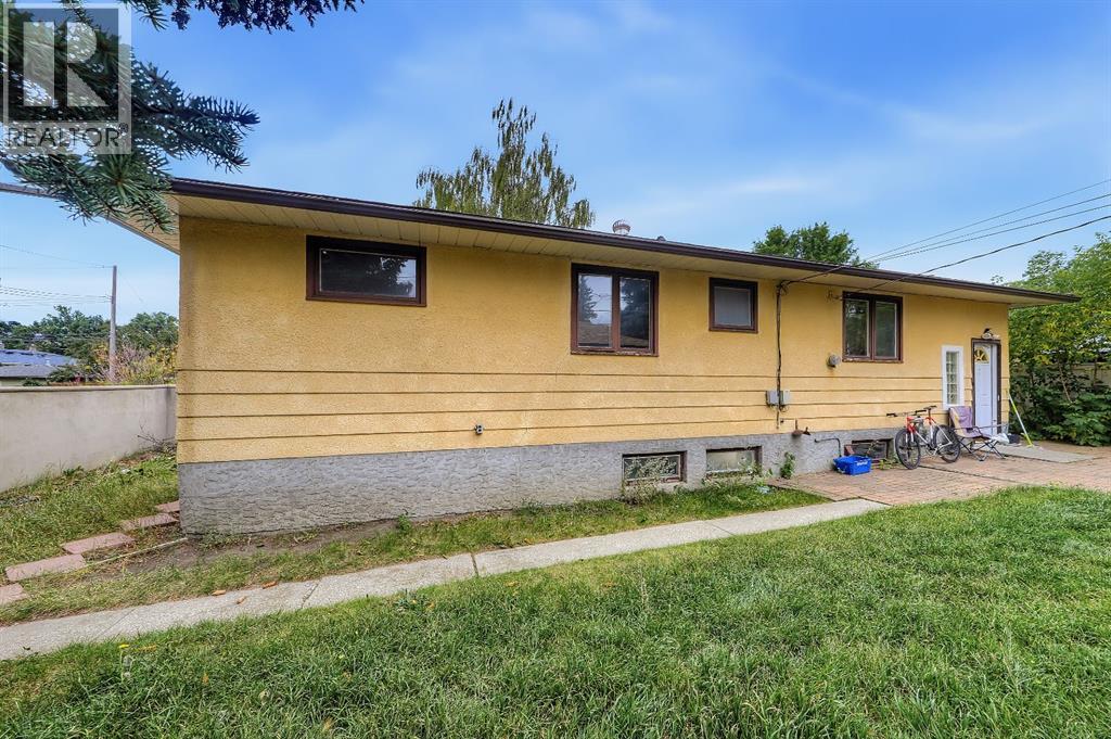 3304 36 Avenue Sw Property Photo 6