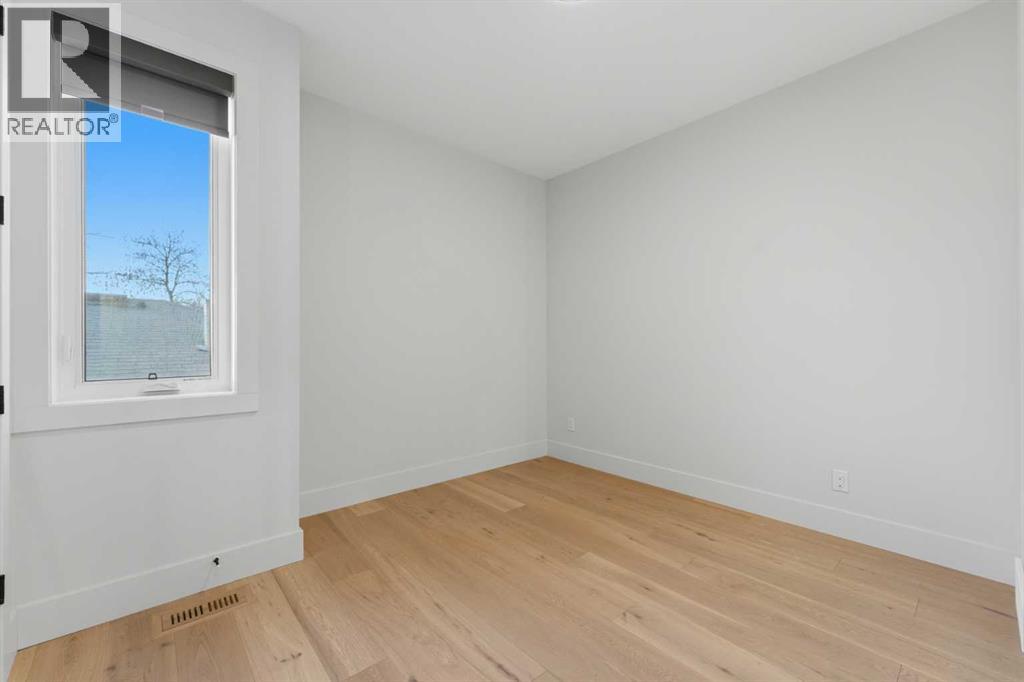 631 55 Avenue Sw Property Photo 22