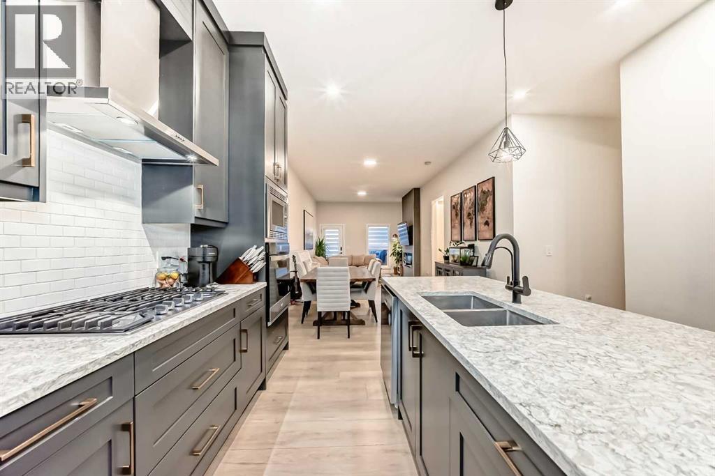 7 Wolf Crescent Property Photo 3