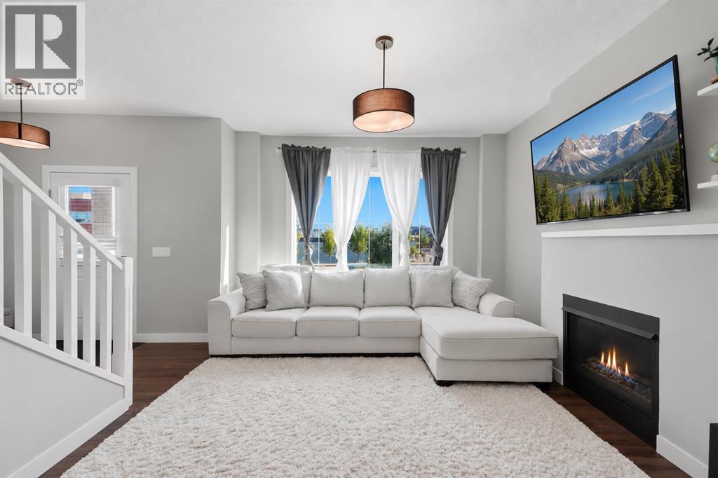 132 Fireside Way Property Photo 3