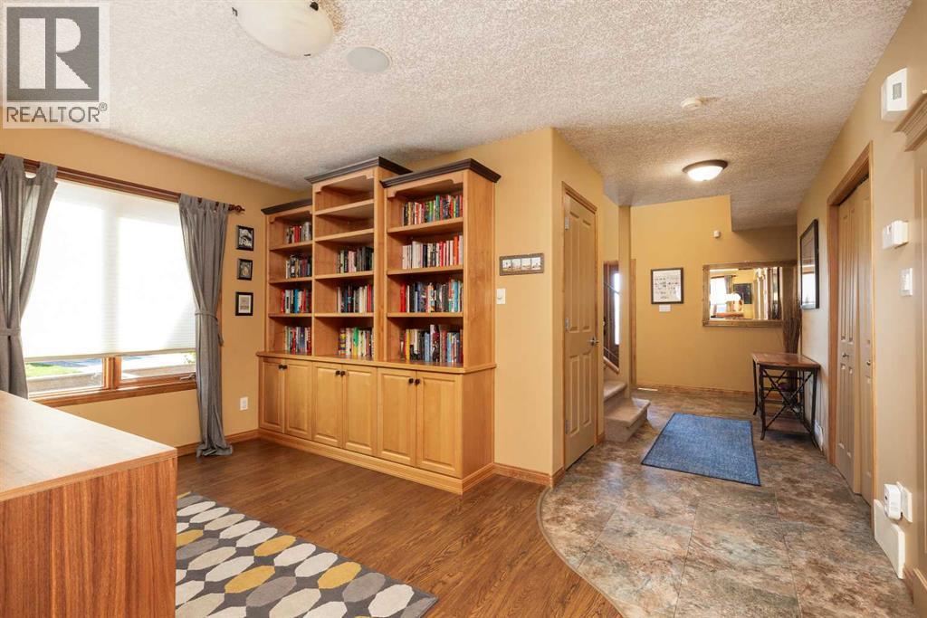 151 Riverdale Terrace W Property Photo 5