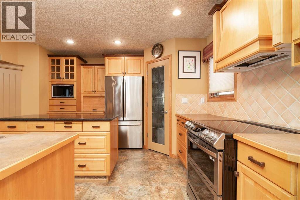 151 Riverdale Terrace W Property Photo 11