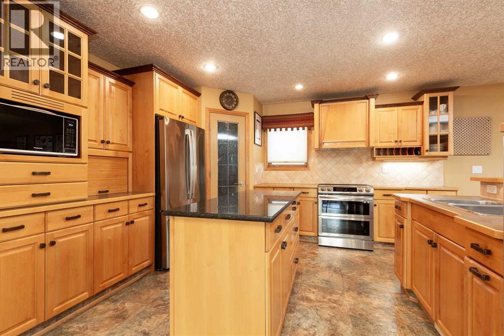 151 Riverdale Terrace W Property Photo 12