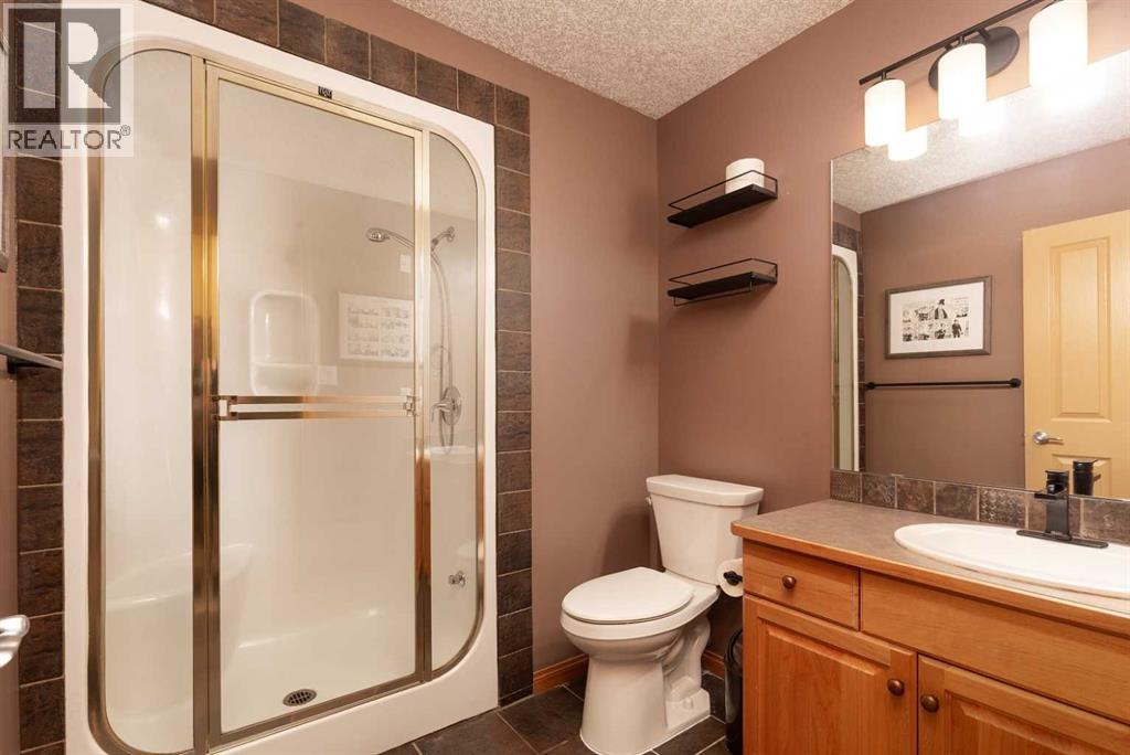 151 Riverdale Terrace W Property Photo 16