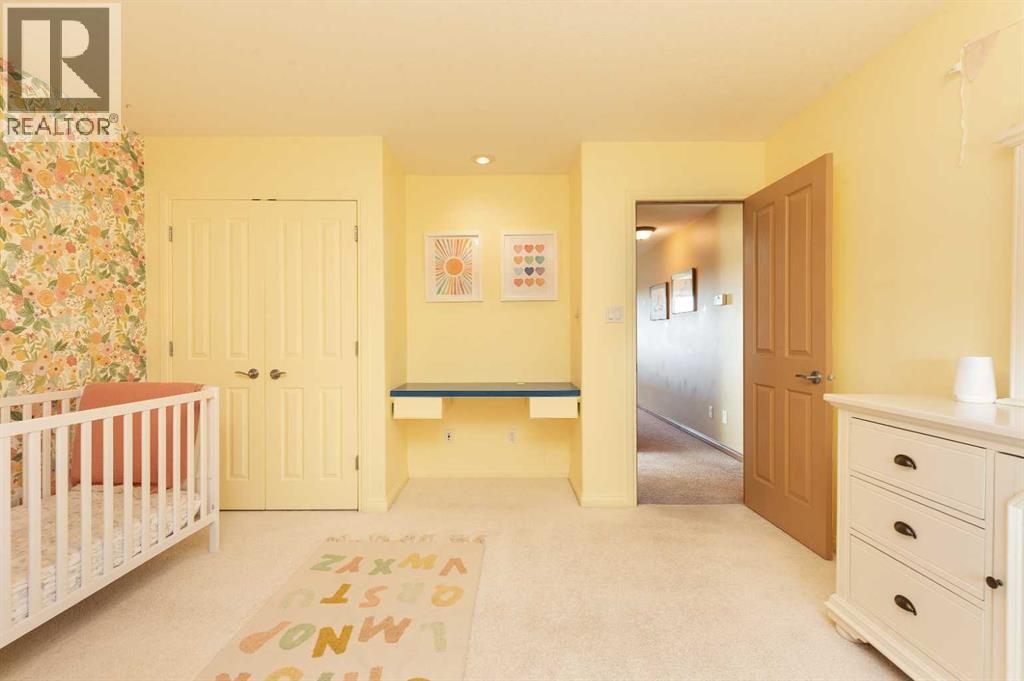 151 Riverdale Terrace W Property Photo 24
