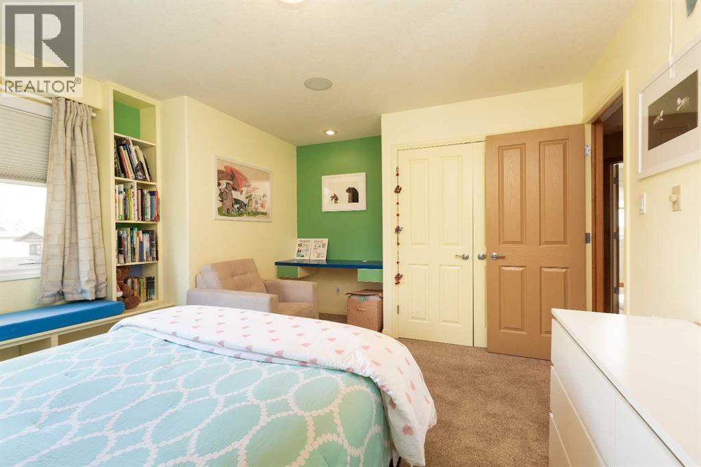 151 Riverdale Terrace W Property Photo 26