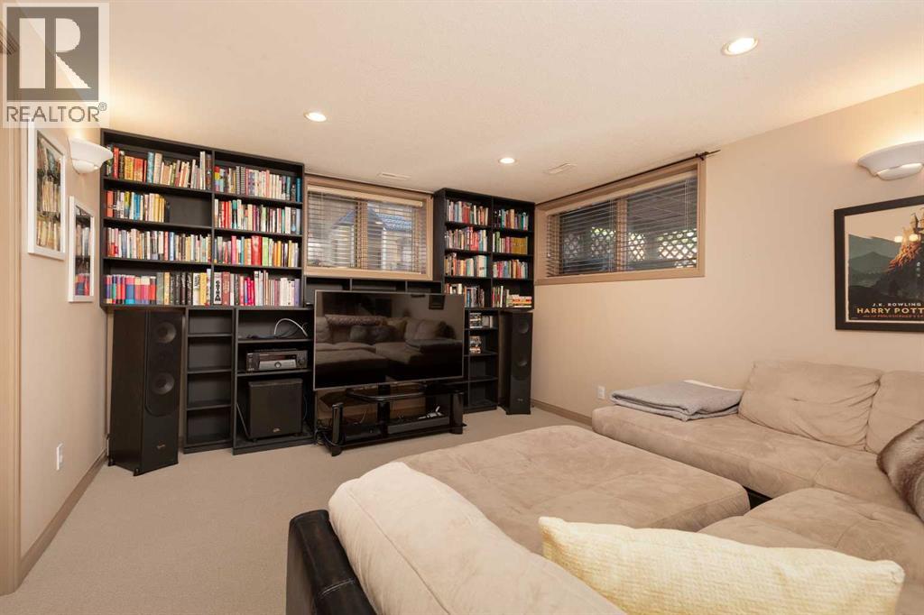 151 Riverdale Terrace W Property Photo 29