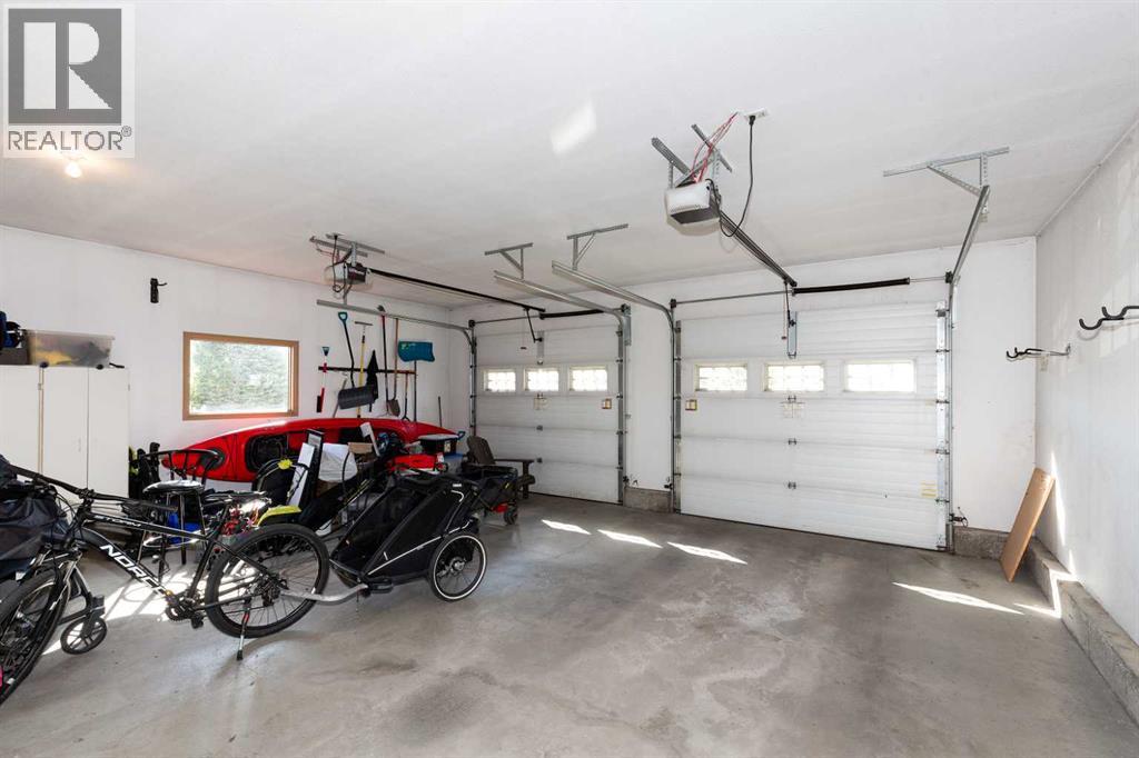 151 Riverdale Terrace W Property Photo 33